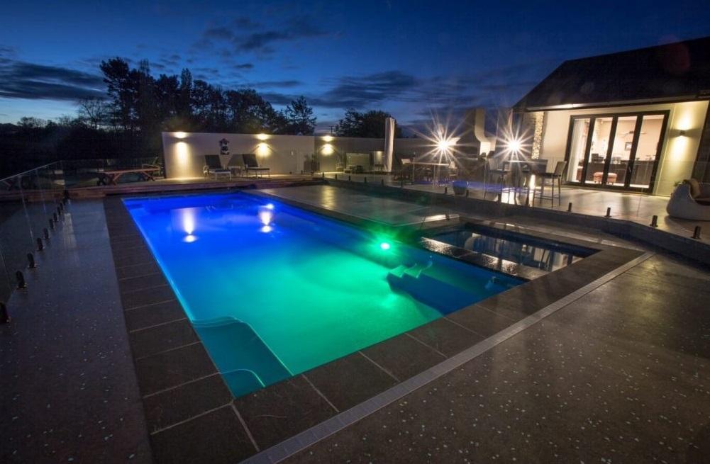 lighting swimming pool 